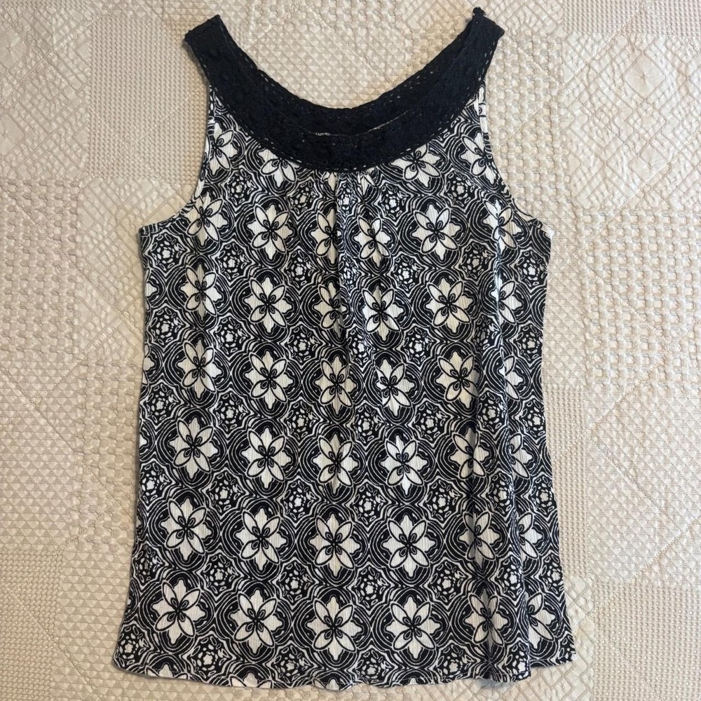 Y2k WhimsyGoth white/black floral print tank top
